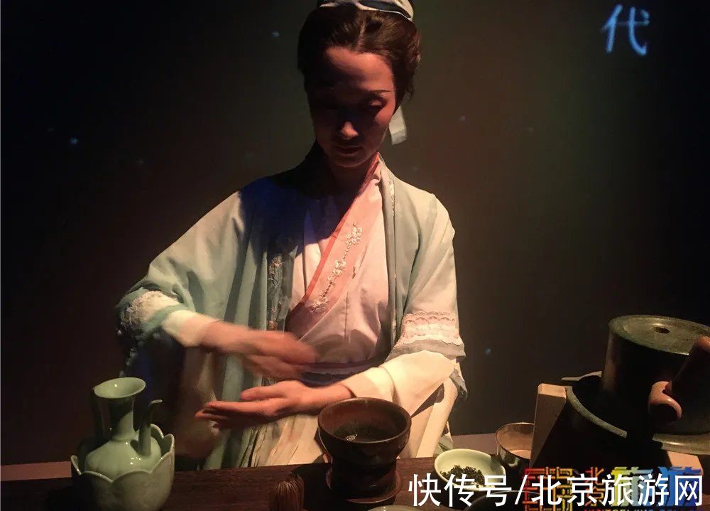 东方美学#穿越进故宫国宝！画游千里江山，赴一场东方美学视听盛宴！