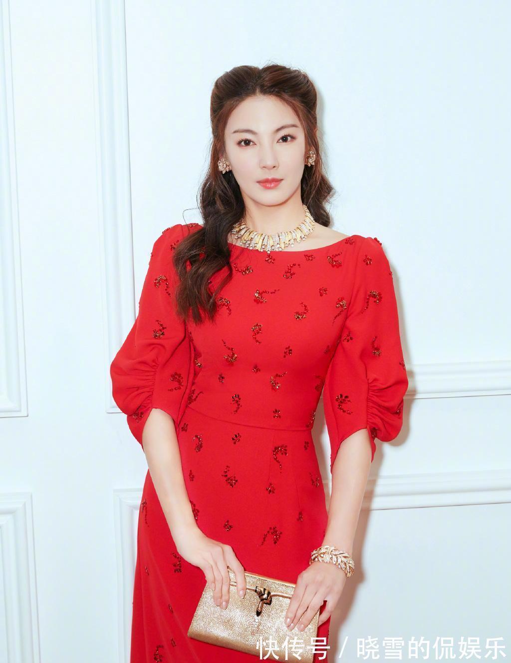 圆脸 女人过了48岁尽量少烫“大妈卷”，推荐这5种发型，时髦显气质呀