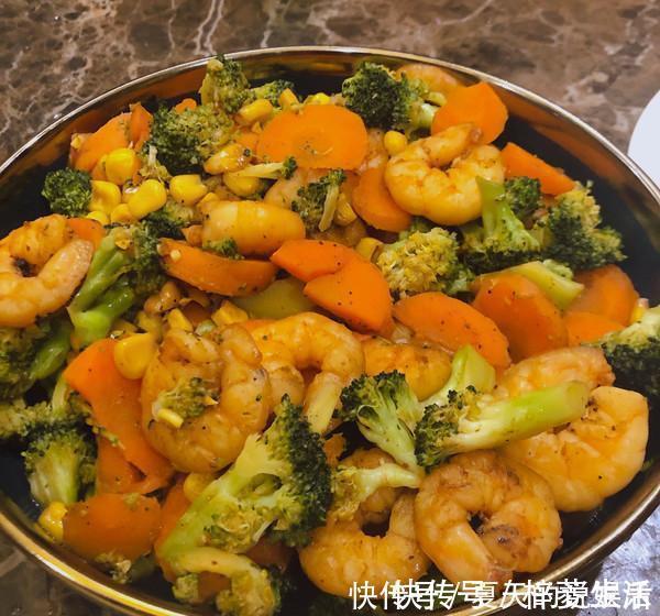 营养|教你在家完美复刻,尹正同款油焖菜,让减肥变的营养又简单