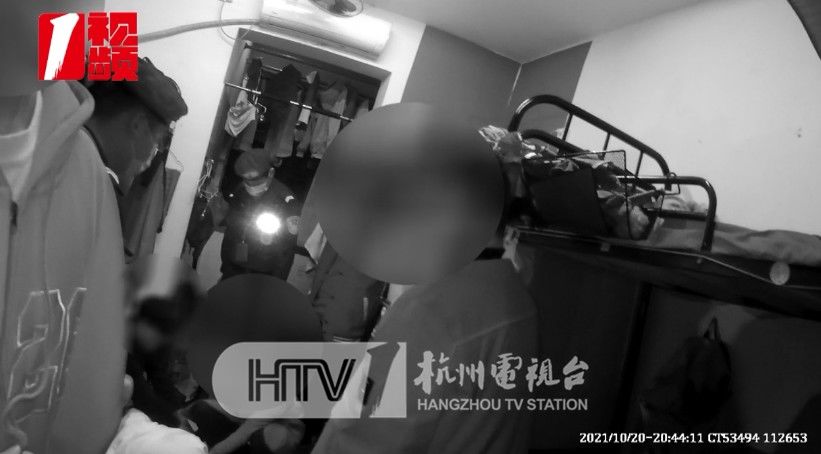 宿管|20岁男生在寝室突然倒地不起！还好他们来了……