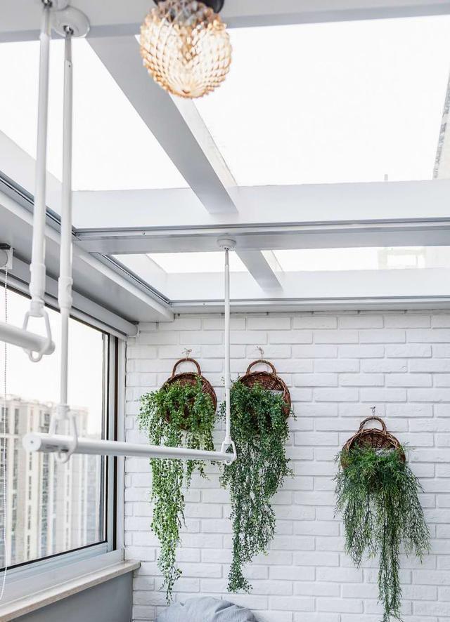 客厅|阳台和客厅打通后,衣服晾哪里?5种办法解决,让你不再困扰!