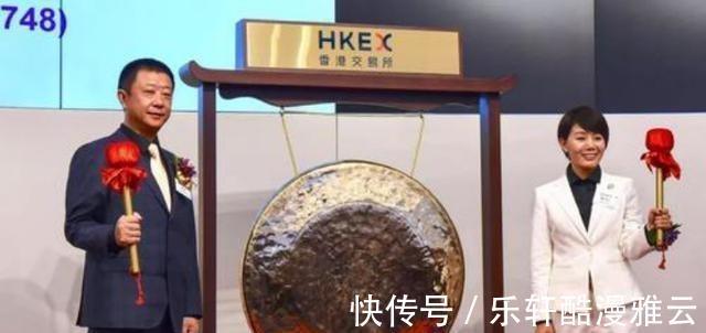 李海燕|从服务员到海底捞二把手,她17岁进海底捞,40岁身价超30亿