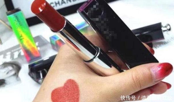 红色|这4种口红，被网评为“黄皮救星”，大红色要靠边站了
