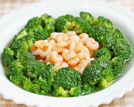 西兰花怎么做才更好吃？教你好方法，做好后色香味俱全，特别抢手！