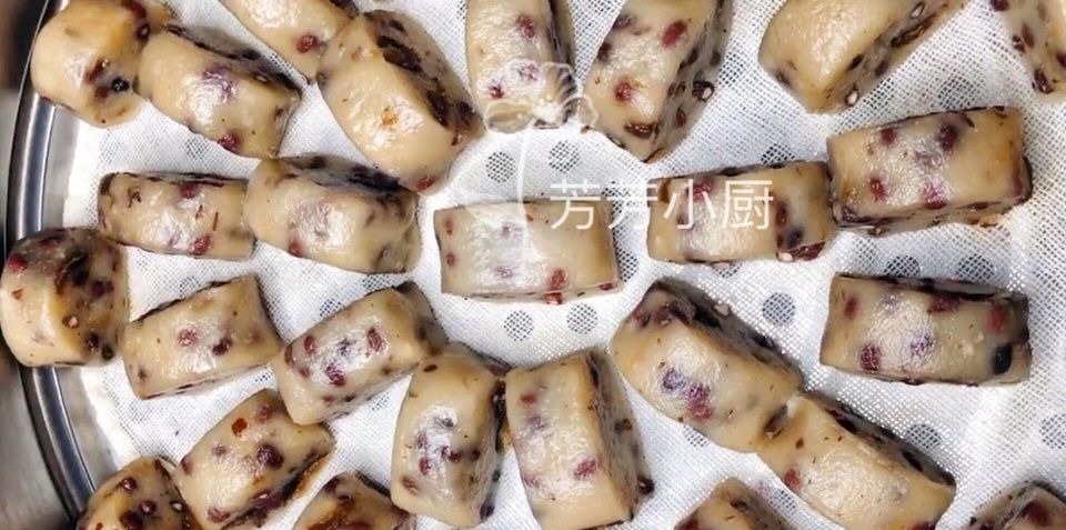 一碗糯米粉，教你做红豆糯米糕，亲戚来的时候，女人多吃补气补血