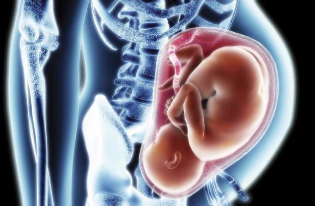 宝妈|生孩子时,先破水好还是见红好别不在意,这里面讲究有很多!