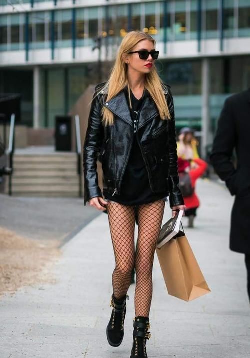 靴子别买太多，有这3双就够了，搭棉袄大衣都好看，显高时髦