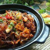 《干捞海皇蟹粉丝煲》的制作方法