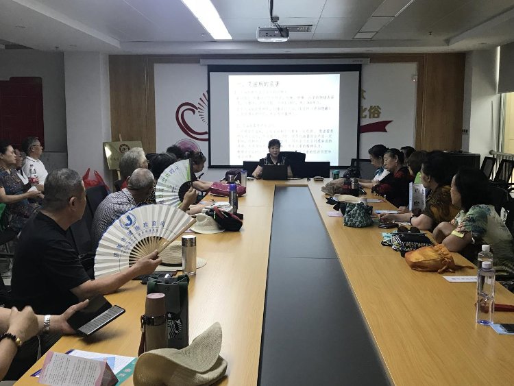 艾滋病|槐荫区开展老年人性病艾滋病知识讲座