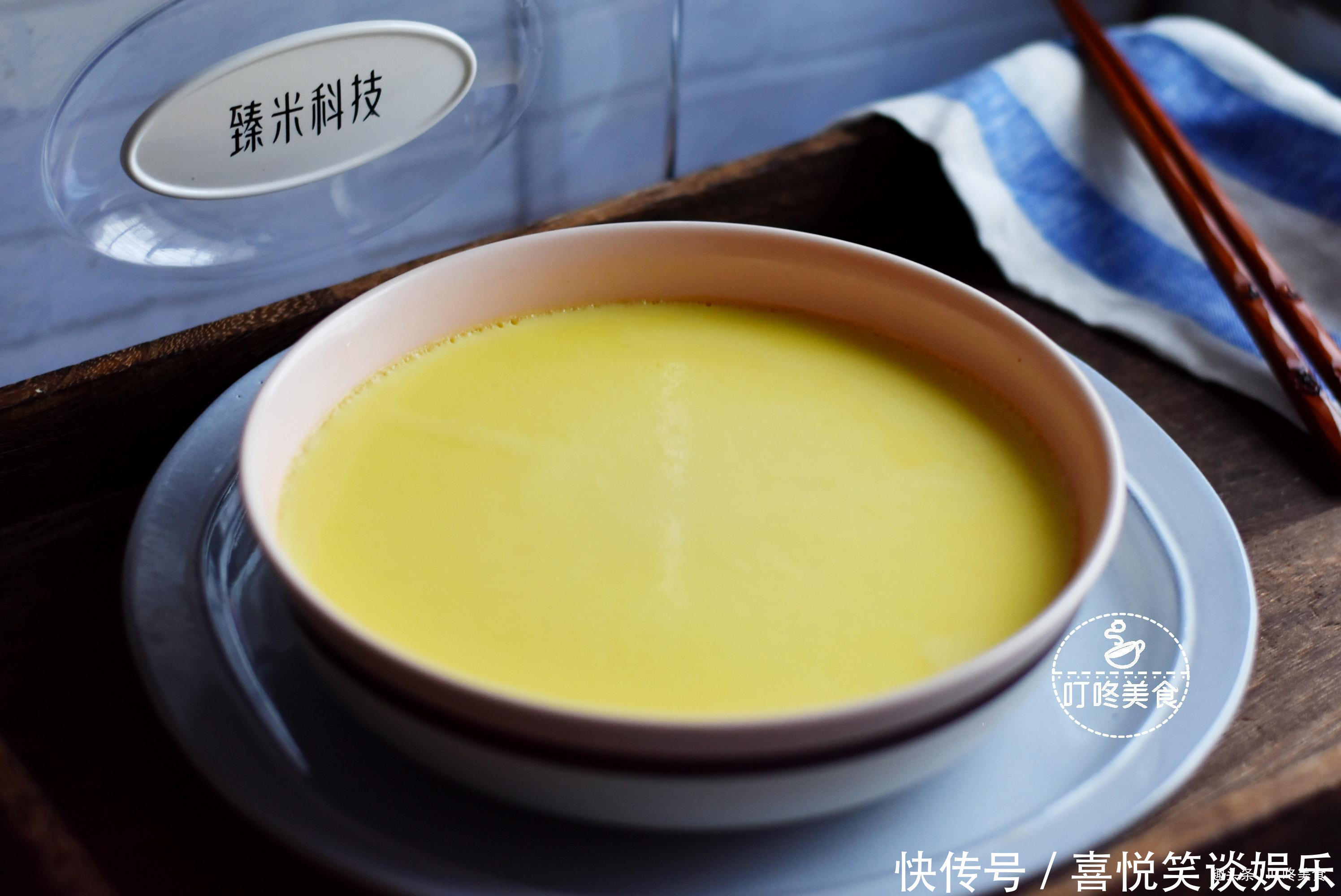 鸡蛋羹|蒸鸡蛋羹时,别直接加水就蒸,学会这些技巧,鸡蛋更嫩滑,无气孔