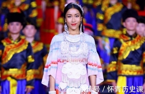 《好声音》爆红的“黑美人”，赢了梦想却输了爱情，依旧坚持追梦