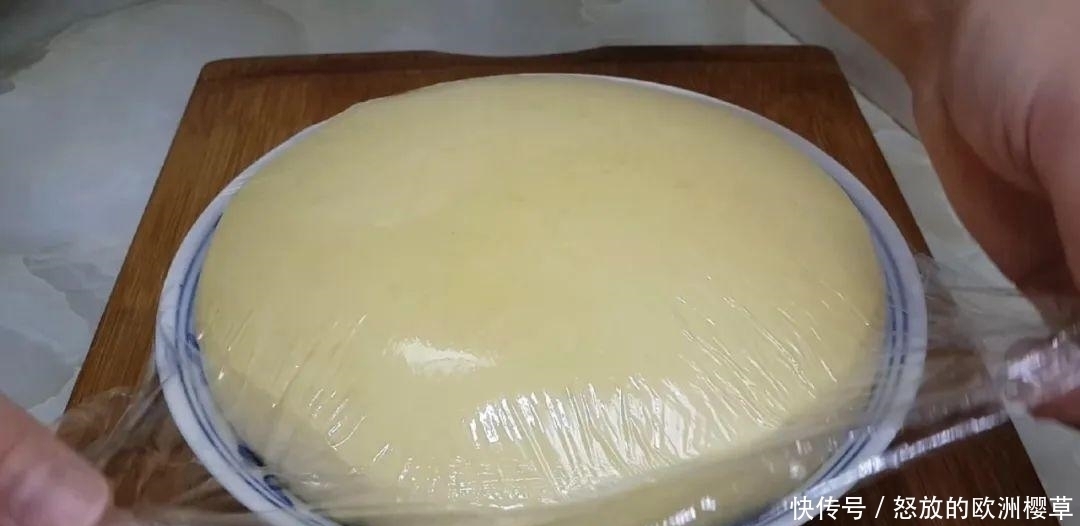 好吃|面包这样做才好吃,加4个鸡蛋,比蛋糕简单好吃,没烤箱也能成功