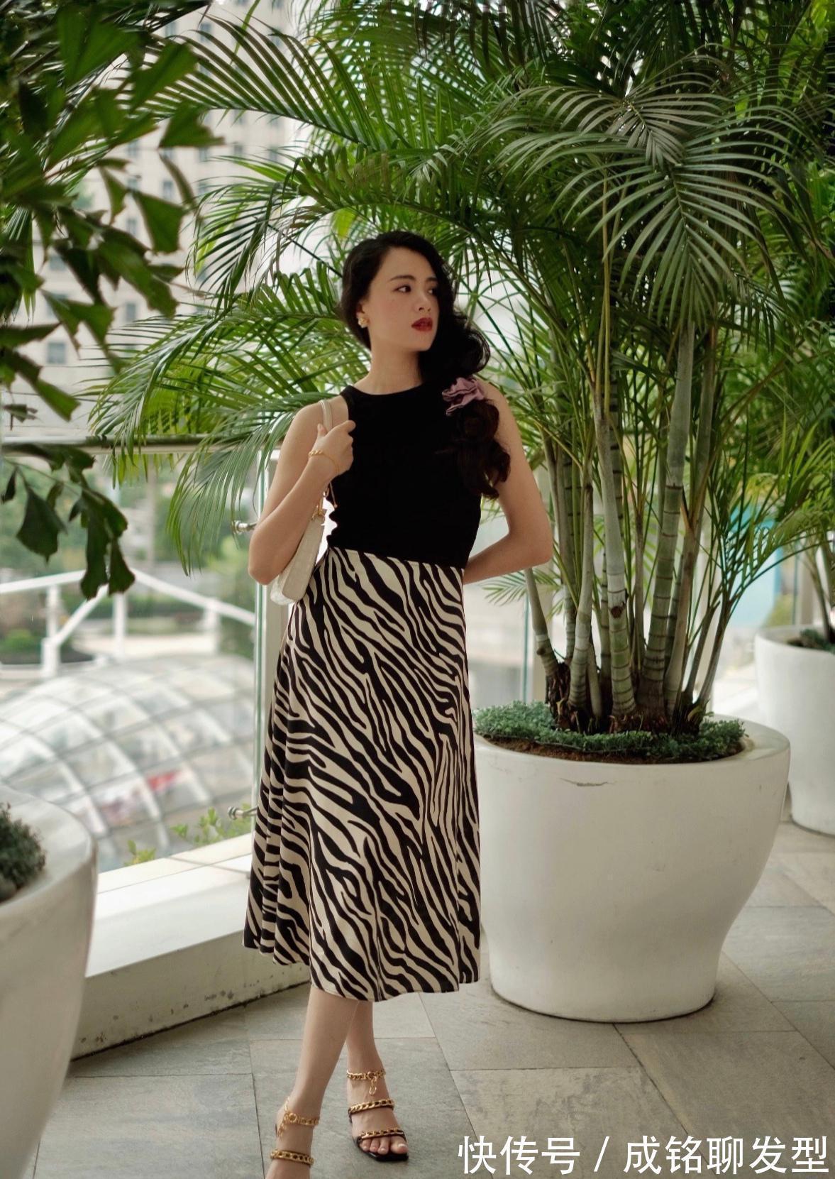 拘谨感|30+适合“成熟风”还是“ 可爱风”？时尚博主的穿搭，一看便知