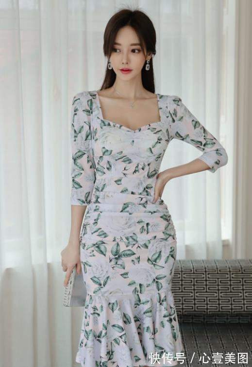 女神|女神孙允珠高清时尚搭配：佐治亚田园野芳清纯碎花洋裙