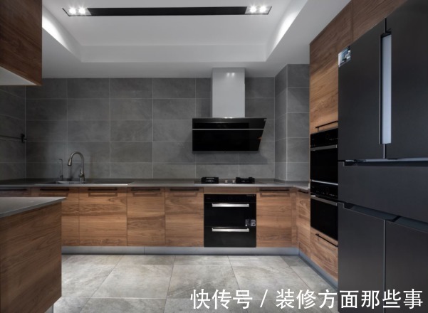 莫兰|143平欧式风三居室,莫兰迪色富含生命力的色彩