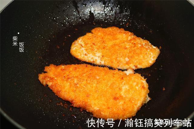 鸡胸肉|比猪肉便宜，比牛肉更嫩，煎一煎外酥里嫩，这肉太香了