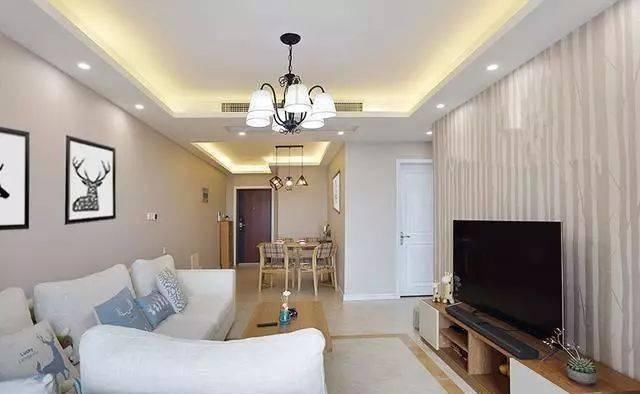 素描画|把阳台推拉门拆了,只用窗帘做装饰,没想到大家都说更好看