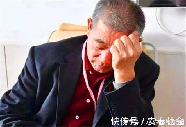 三胎|67岁高龄孕妈不管劝阻拼命生三胎,孩子出生以后,全家人乱成一团