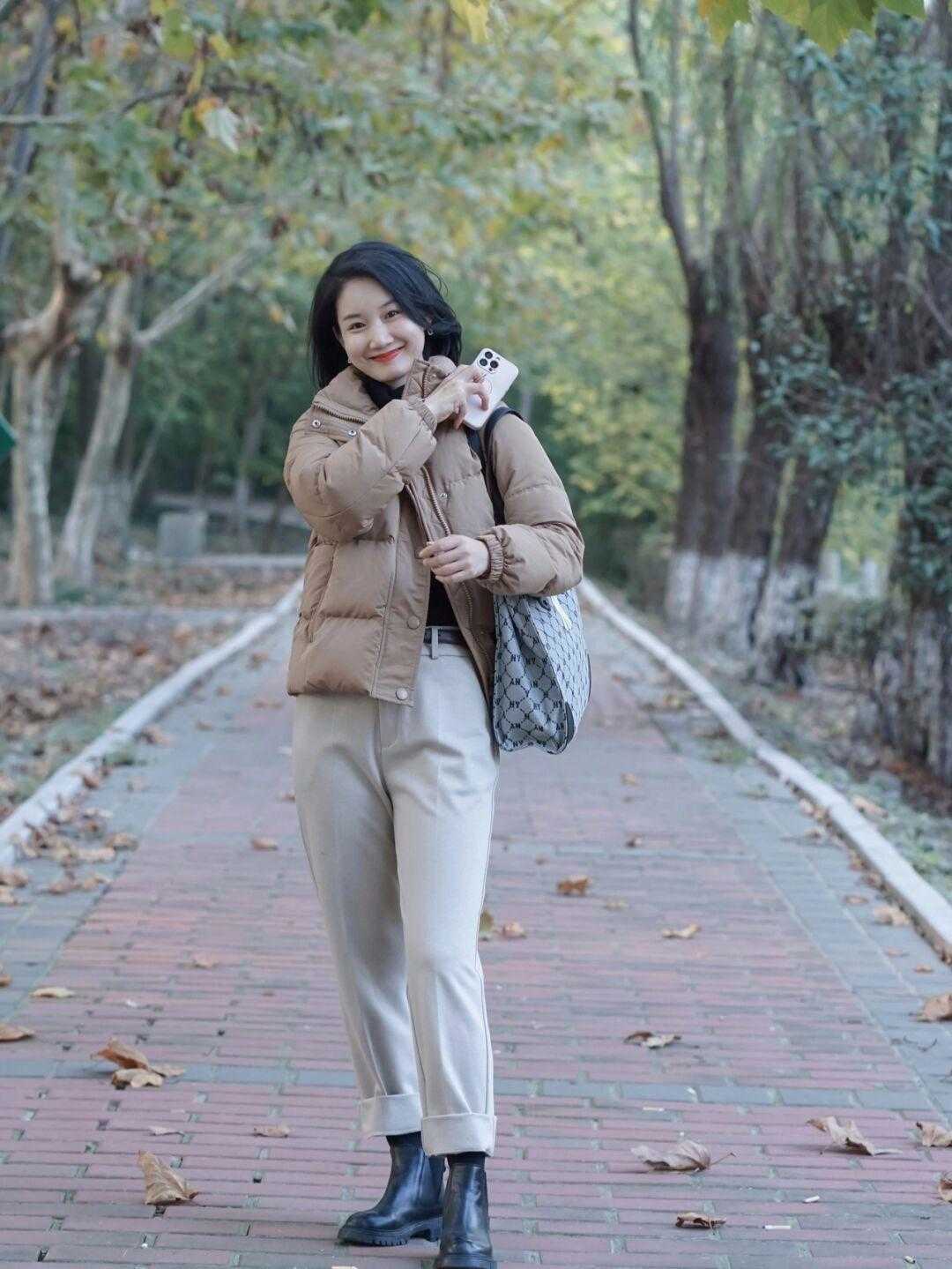 外套|寒冬的最强CP绝对是短外套+裤子,显高显瘦有气质,高级又时髦