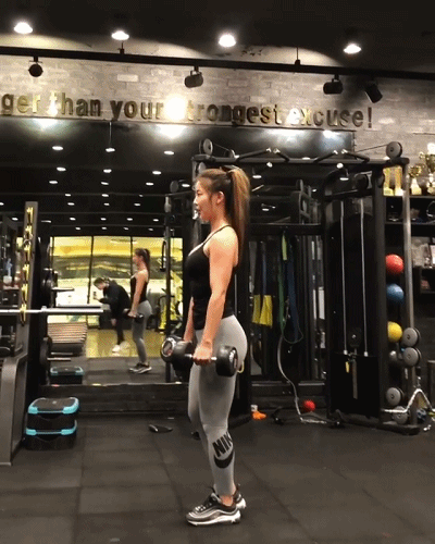 女人味儿|韩国135斤健身女神偏爱力量训练,双腿粗壮有力,却充满女人味儿