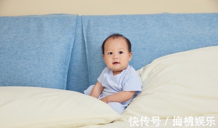 睡眠时间|宝宝有12个“磨人”的特征,说明智商更高!妈妈别怕累反应高兴