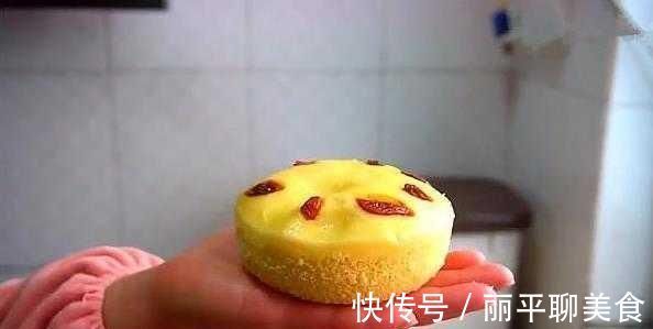 小孩儿|玉米面最好吃的做法，不加一滴水，香甜可口，大人小孩儿抢着吃