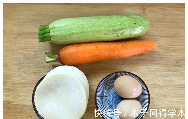 营养均衡|早餐包子别再出去买了，教你懒人做法，不揉面不醒面，10分钟出