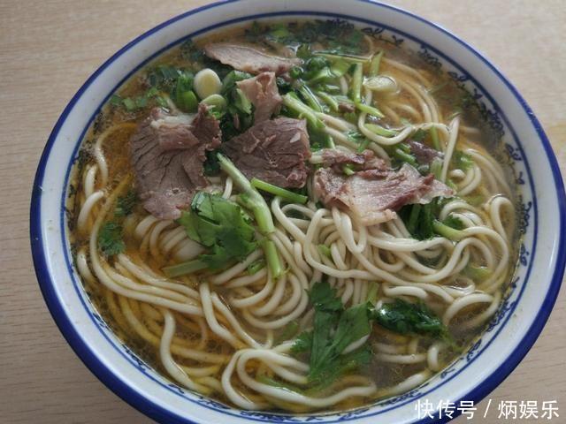 日本票选“世界最美味的6碗面”,竟然选了3道中国的