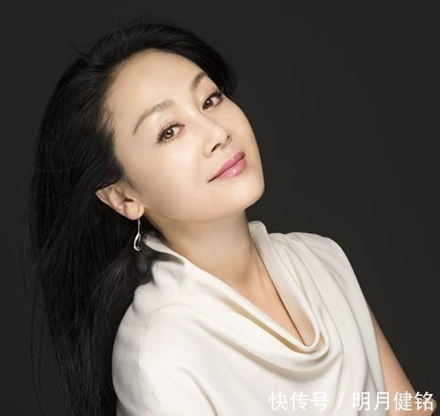 法令纹|被公认最显老的4种皮肤状态,化妆也很难遮盖,第1个我就中了