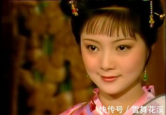 礼仪$林黛玉和薛宝钗谁更守礼?贾母到访,一人倒茶一人不倒茶是答案