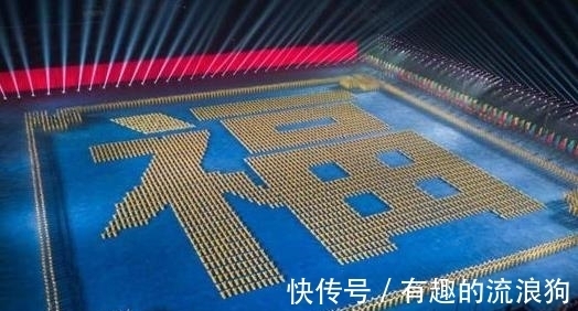 小岳岳|春晚的节目演得好,还隐藏了很多彩蛋,怪不得观众那么喜欢!