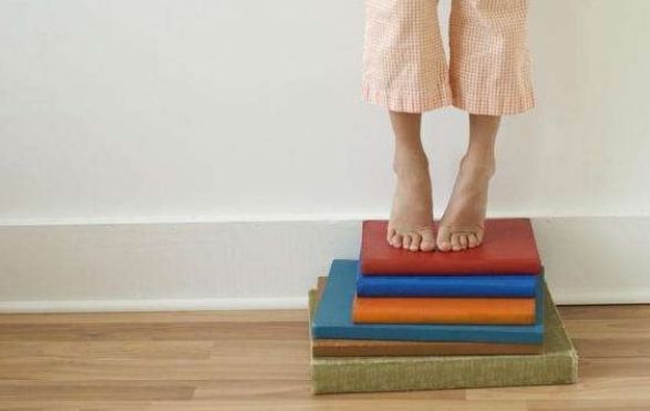 日常生活中|“踮脚尖”对身体真的好吗？医生给出合理解答，早知早受益