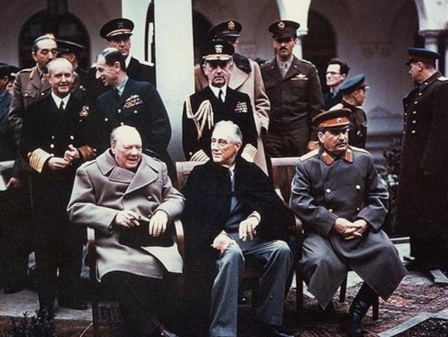 斯大林|斯大林：美进南朝鲜苏就占北海道；麦克阿瑟：那我将逮捕苏联代表