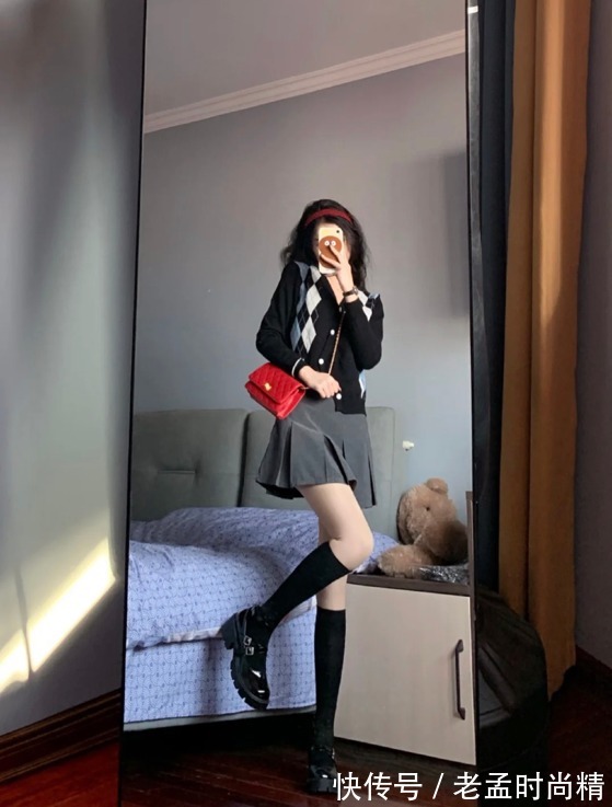 复古 解锁百褶裙的复古穿法,显瘦时髦又有文艺范