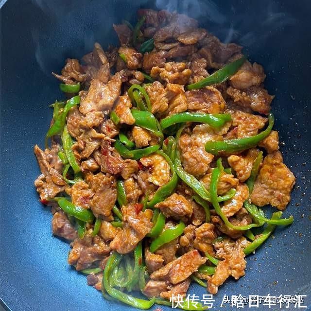 素炒豇豆角|美食推荐:素炒豇豆角、青椒炒肉丝,啤酒鸭做法简单,营养又美味