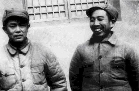 据地|中原突围后，司令员李先念去了哪里，后来改任中原军区副司令员