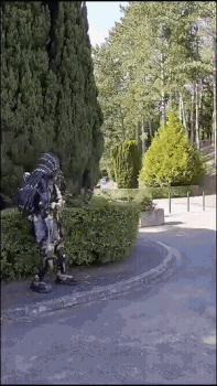 真的|搞笑GIF:【7】你这厉害了啊!这样竟然真的修好了!