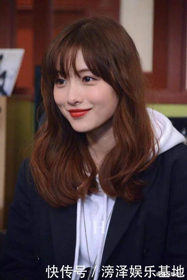 修饰|奔五的女人远离这5种“发型”,特别是第2种,难看显老还特土