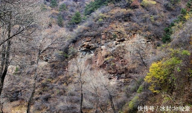 进出|曾进出靠“天梯”的太行山小村庄，如今凭影视剧走红，秋色太美了