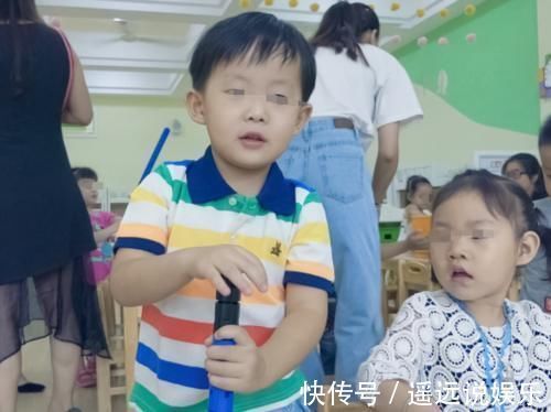 弟弟|“你给我等着”,二胎弟弟在“记仇本”中吐槽姐姐,看似忍了很久