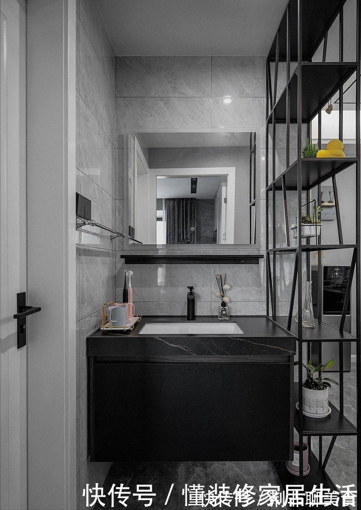 三居室|花15W装修104㎡三居室，现代风格实景，全房满满的高级感