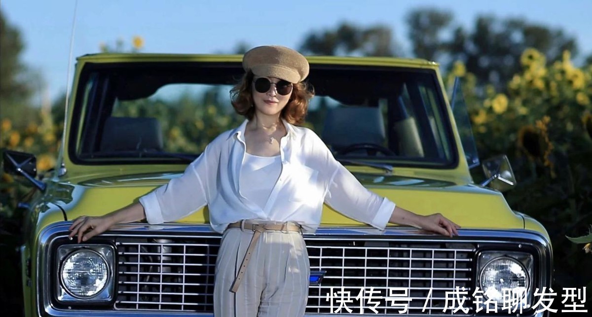 装嫩|奔六的女人无需刻意装嫩,学学这些博主的减龄穿搭,想不漂亮都难