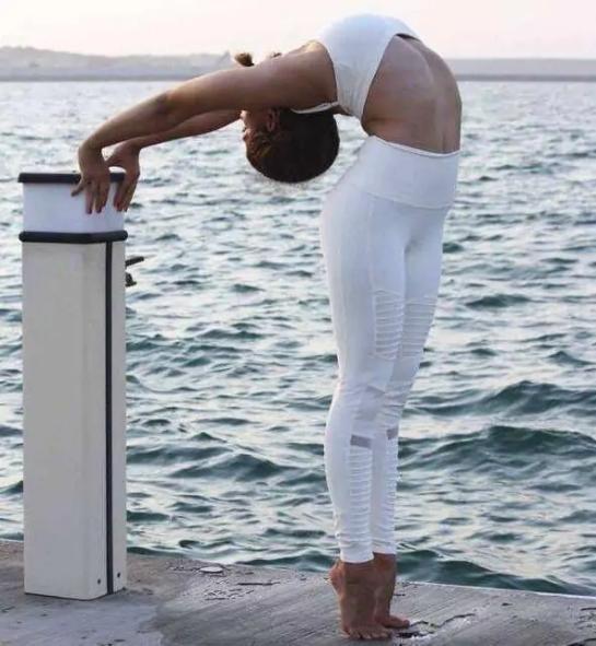 脊柱侧弯|健身“王炸”组合,瑜伽配合普拉提,深度训练臀腿,曲线更修长!