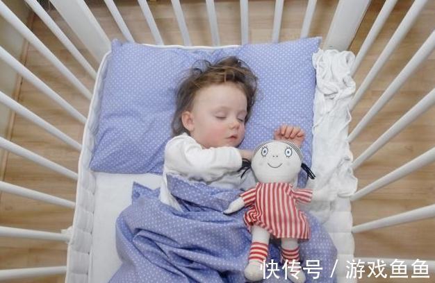 入睡|宝宝什么时候会自己睡?当出现这三个成长信号,家长可以放宽心