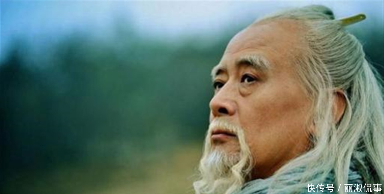 凳子|关羽刮骨疗毒有多疼?关羽看起来很镇静,其实凳子坐碎了