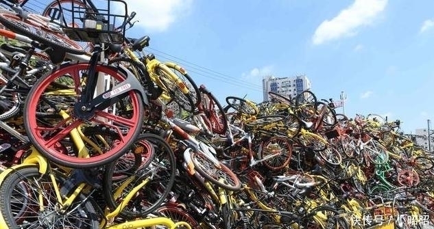 做手脚|共享单车被“做手脚”前框“铺上“千颗钉,网友煞费苦心