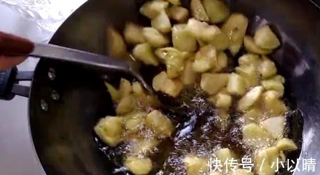 茄子|一道非常好吃又下饭的素菜,鲜香美味多汁,家常菜必备之一