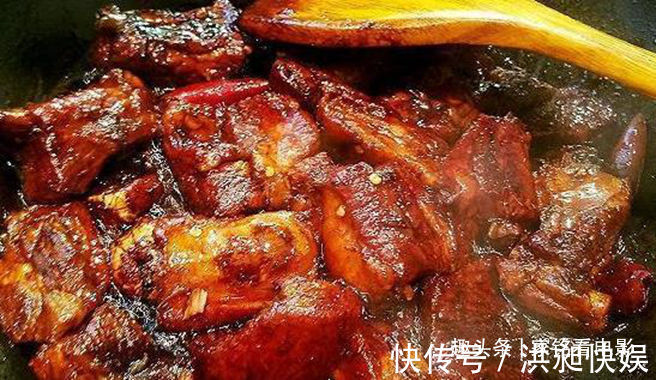 鸡腿|美食推荐椒香手撕鸡腿,凉拌藕片,糯香可乐排骨,粉蒸胡萝卜丝