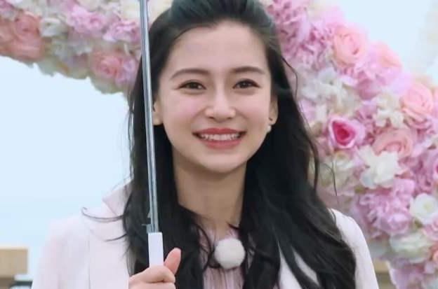 两年前,在跑男中baby捐献的图书馆,现在变成这样了