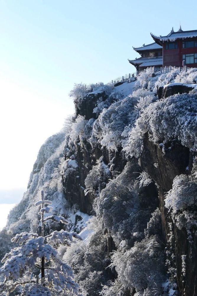 世界那么大，到峨眉山滑雪去！